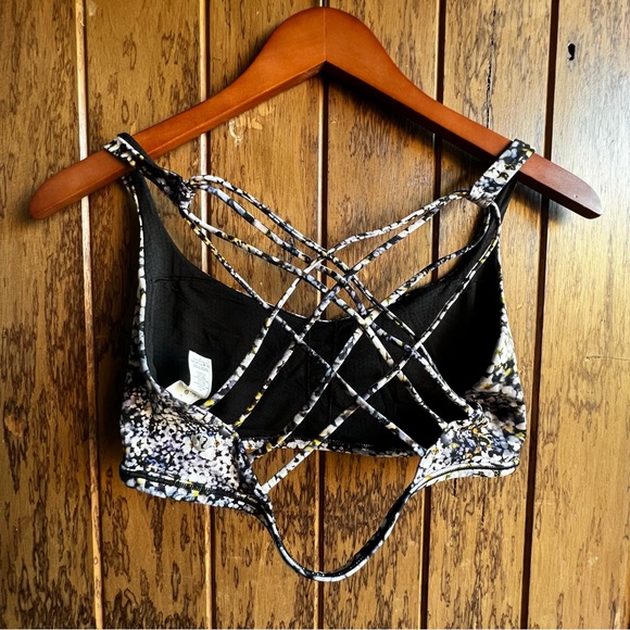 Lululemon Free To Be Bra Wild *Light Support, A/B Cup Floral Metropolis Multi - Picture 6 of 8